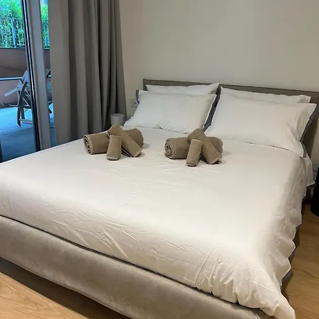 Waterfront Interno 3 *